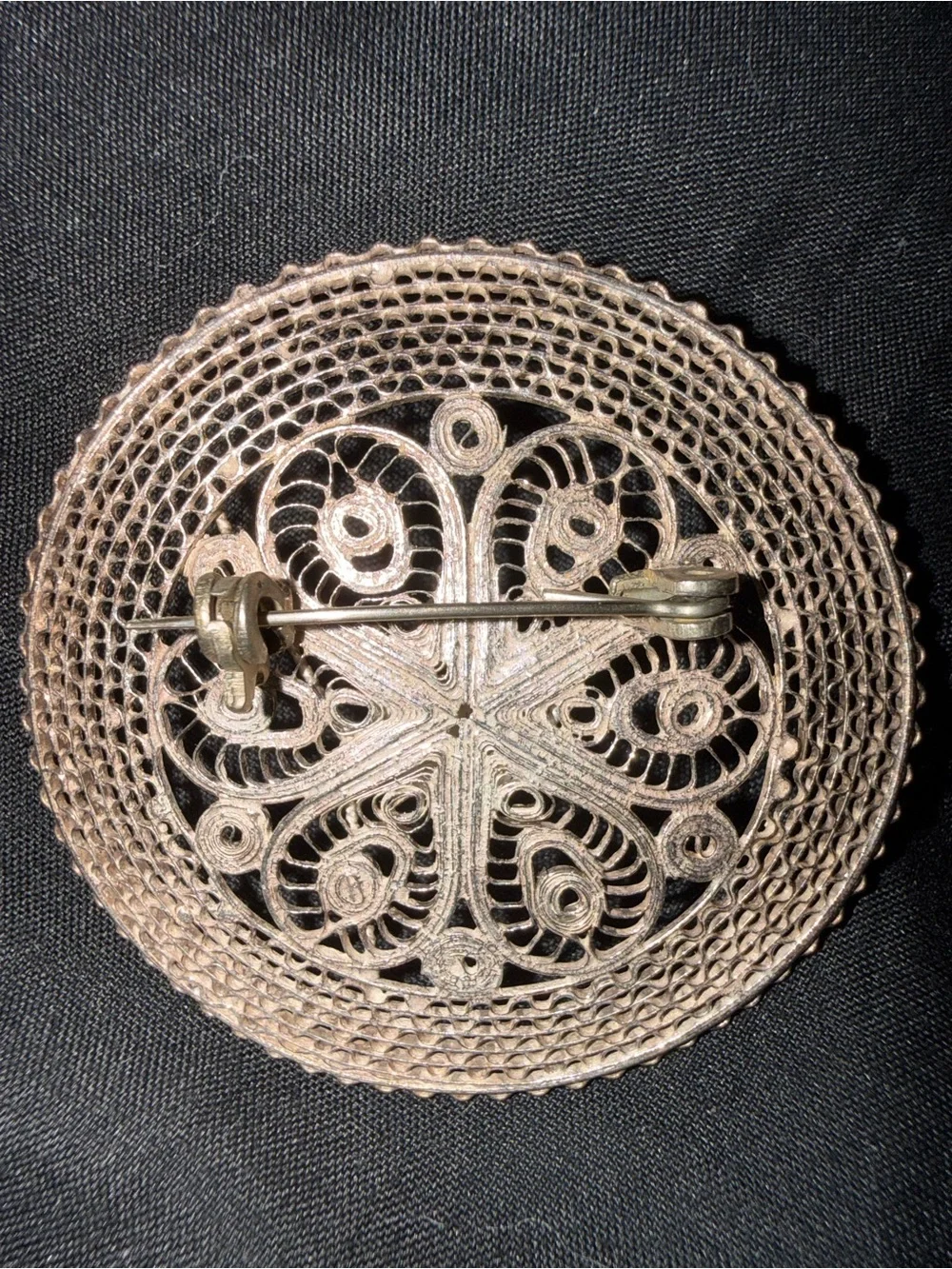 Vintage Mexican sombrero sterling Silver Filigree‎ Round Brooch